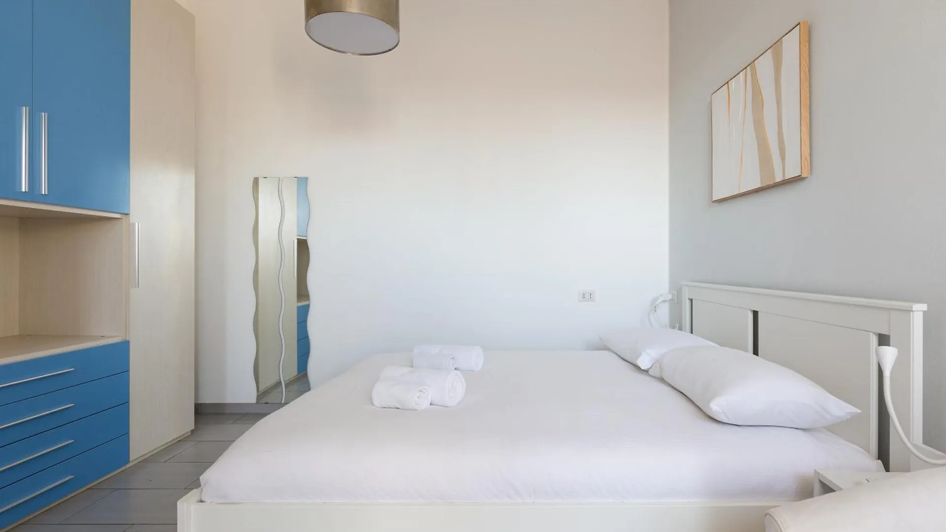 Apartment Bande Nere Mm1 - Modern Studio With Balcony! Milan