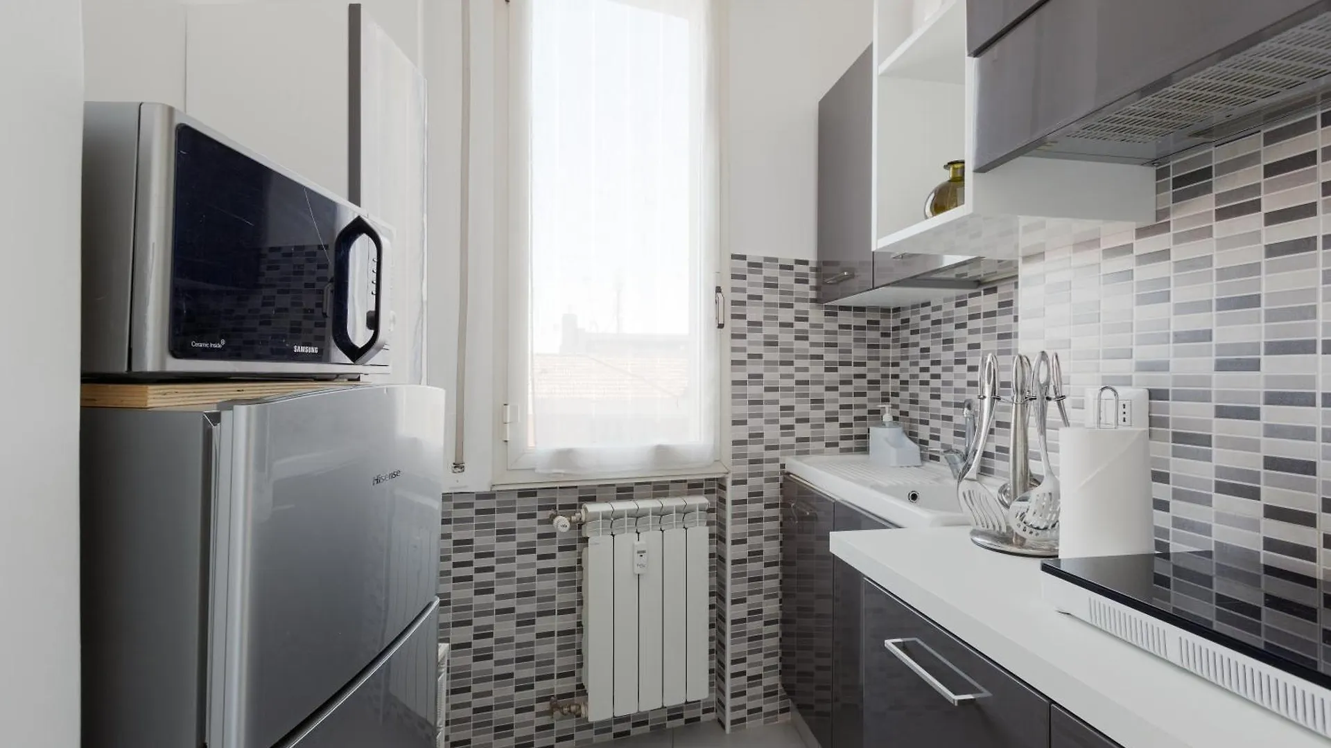 Apartment Bande Nere Mm1 - Modern Studio With Balcony! Milan Italy
