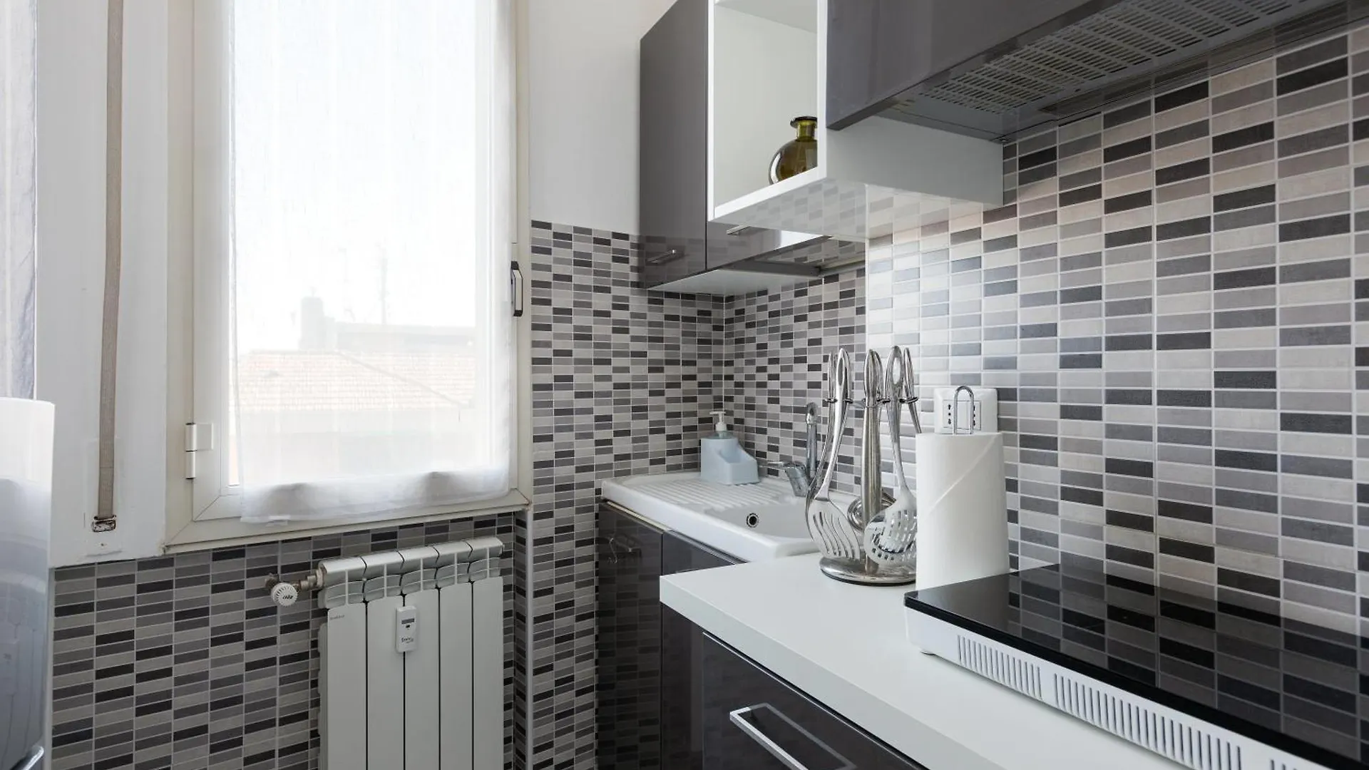 Bande Nere Mm1 - Modern Studio With Balcony! Milan Apartment